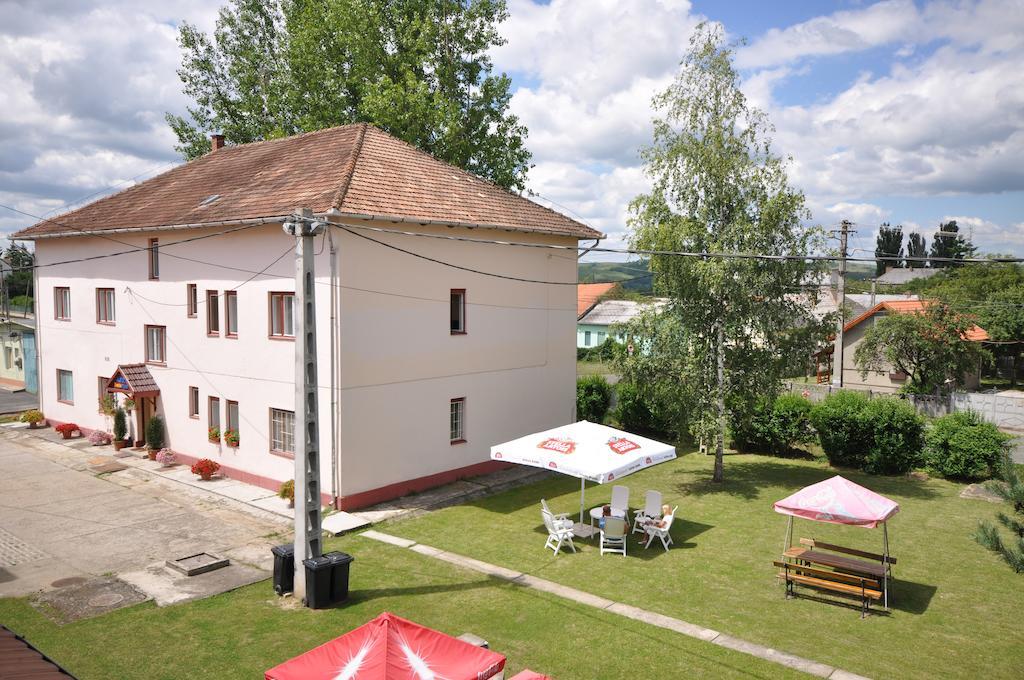 Kalcit Tourist Motel Belapatfalva Esterno foto